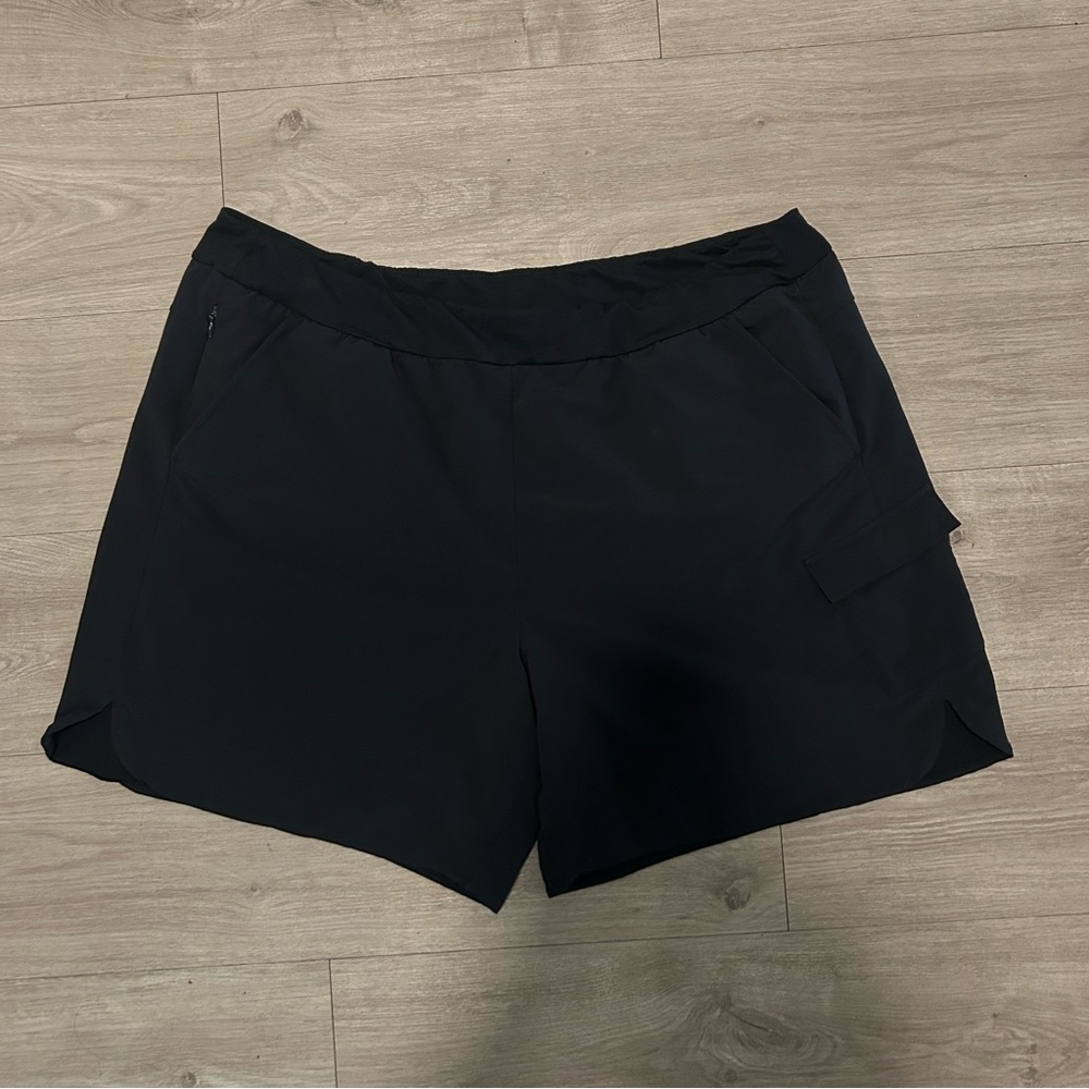 Zella Women's Black Side Pocket Running Shorts